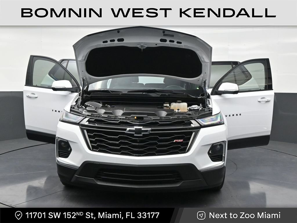 Used 2023 Chevrolet Traverse RS image 33