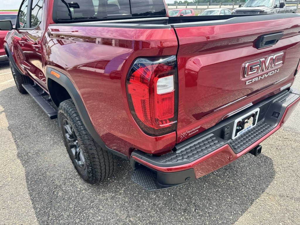 New 2025 GMC Canyon Elevation w/ Convenience Package image 9