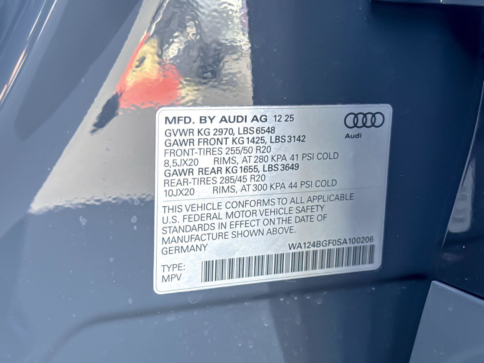 New 2025 Audi Q6 e-tron Premium Plus AWD/4WD image 28