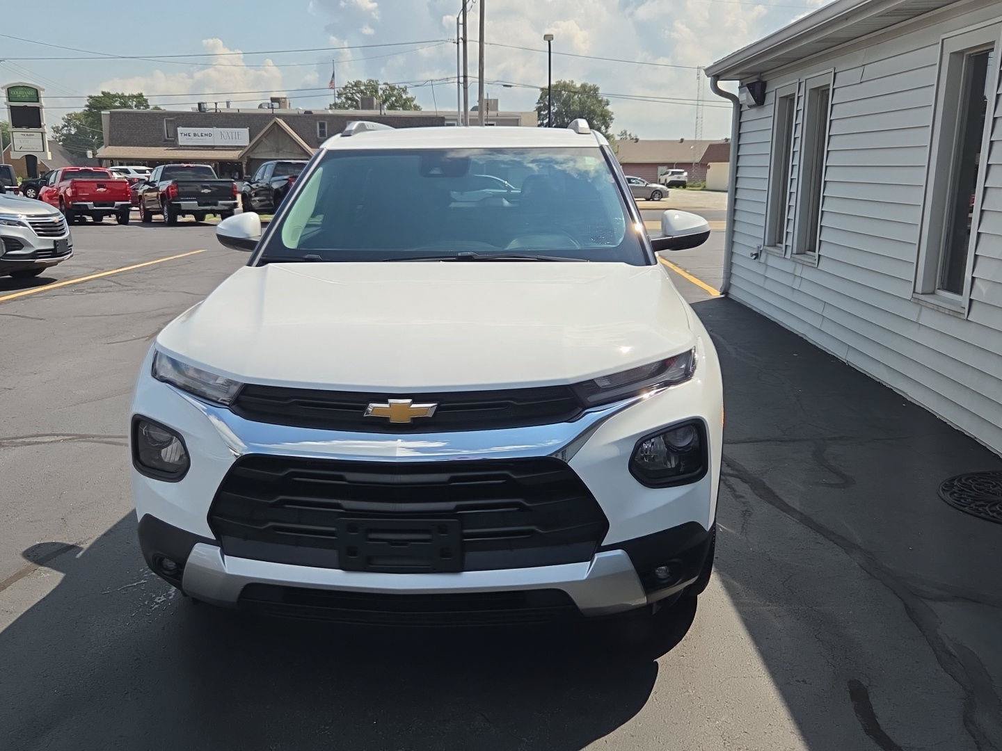 Used 2023 Chevrolet TrailBlazer LT FWD image 7