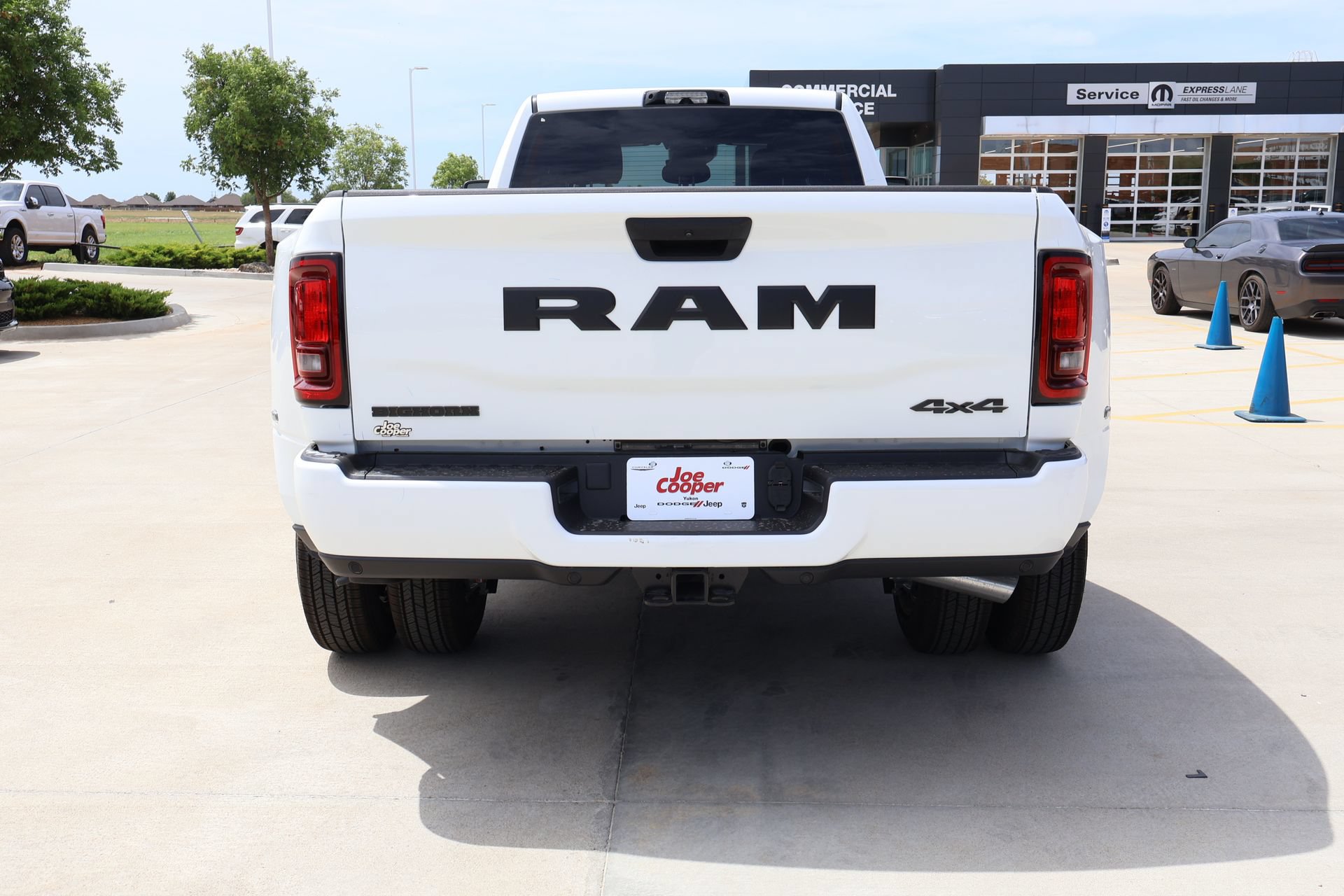 New 2026 RAM 3500 Big Horn AWD/4WD image 22