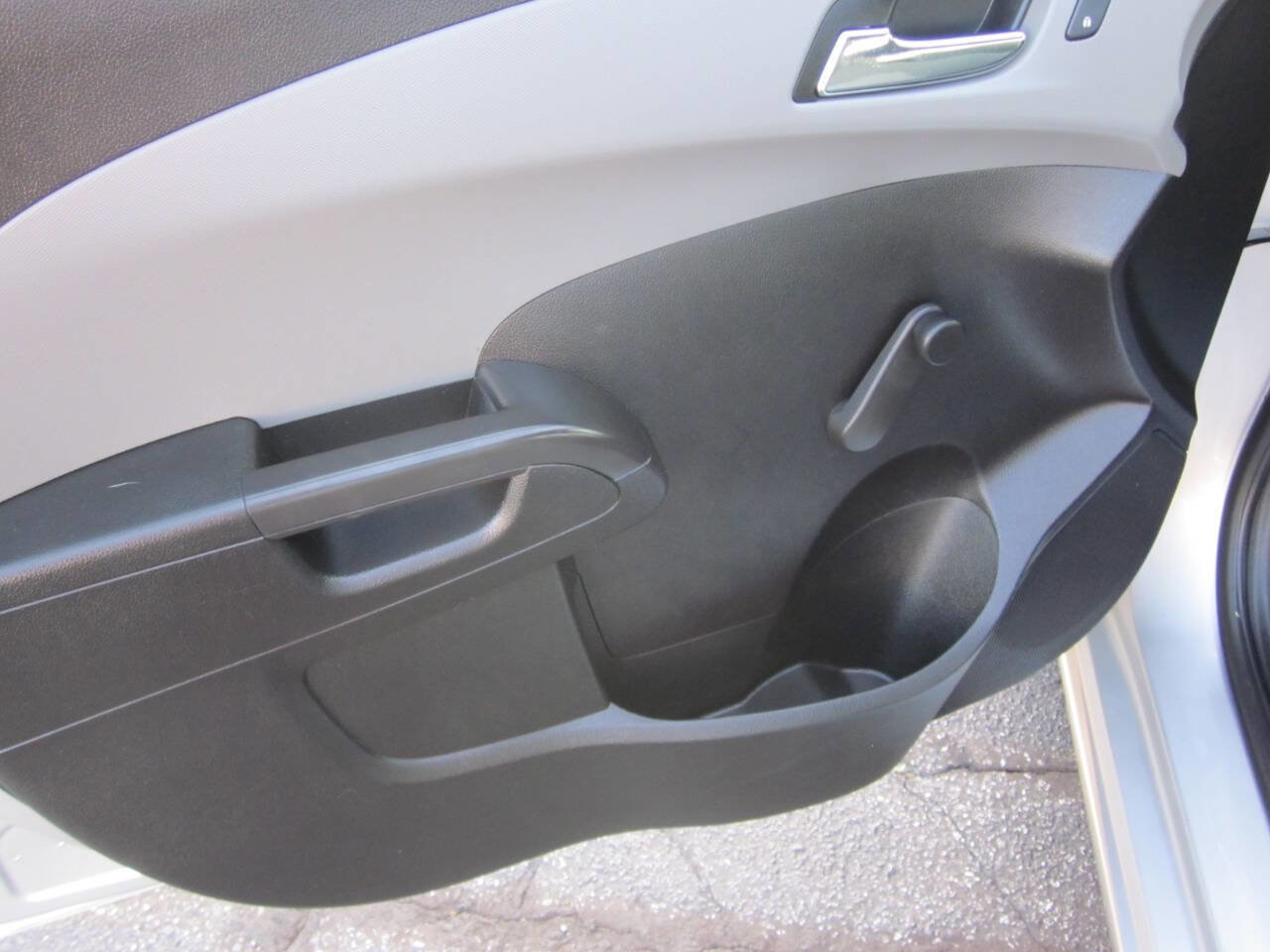 Used 2014 Chevrolet Sonic LS image 11