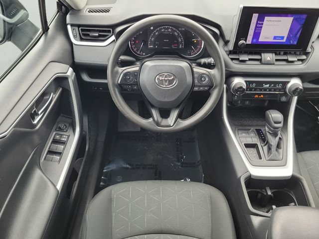 Used 2023 Toyota RAV4 XLE w/ Convenience Package FWD image 14