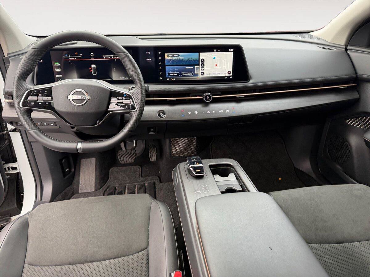 Used 2025 Nissan Ariya AWD image 10