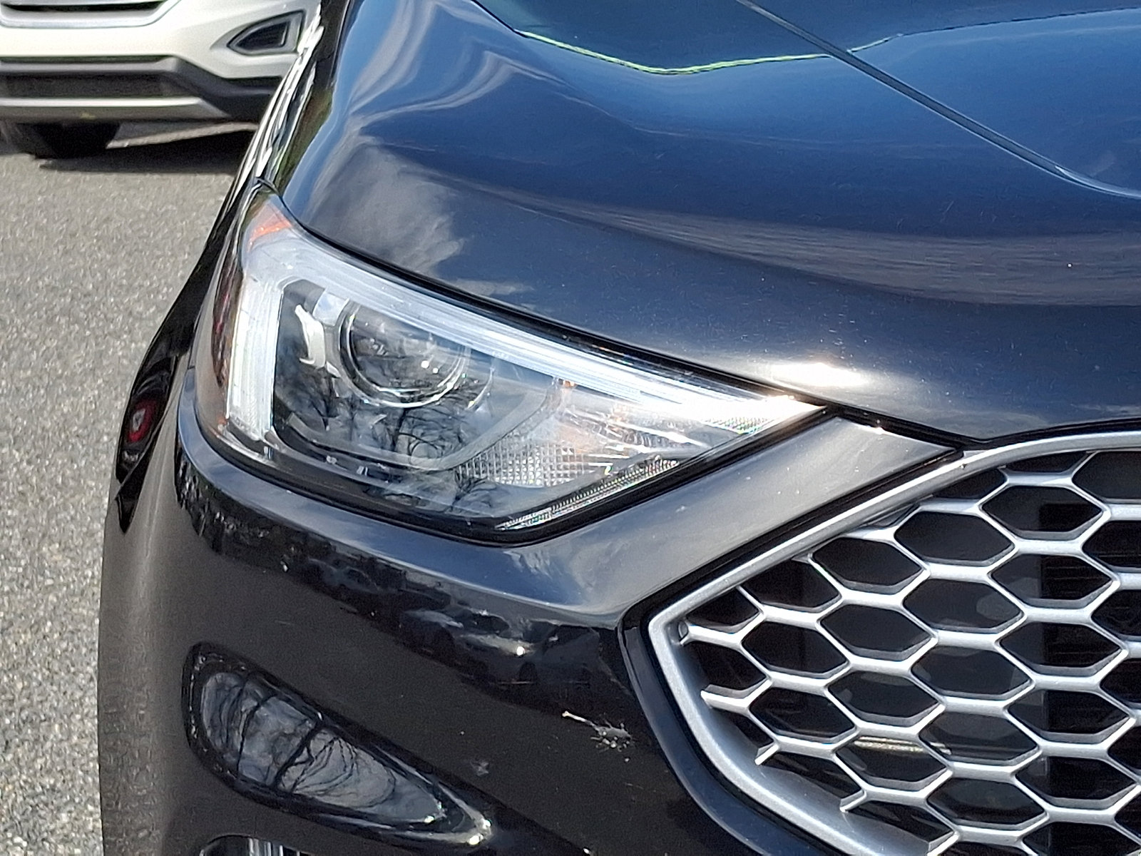 Certified 2023 Ford Edge SEL w/ Convenience Package AWD/4WD image 9