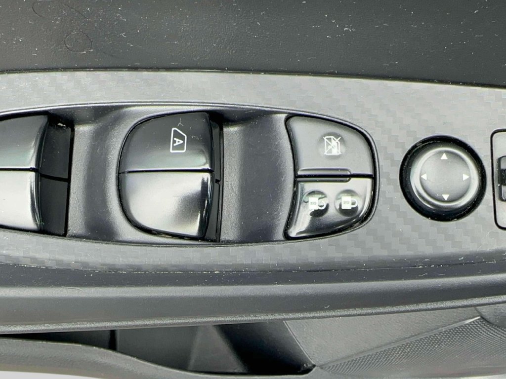 Used 2024 Nissan Sentra SV FWD image 12
