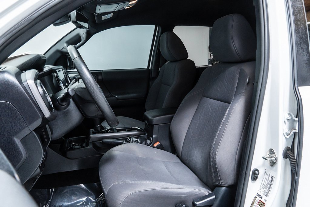 Used 2019 Toyota Tacoma 4x4 Double Cab image 5