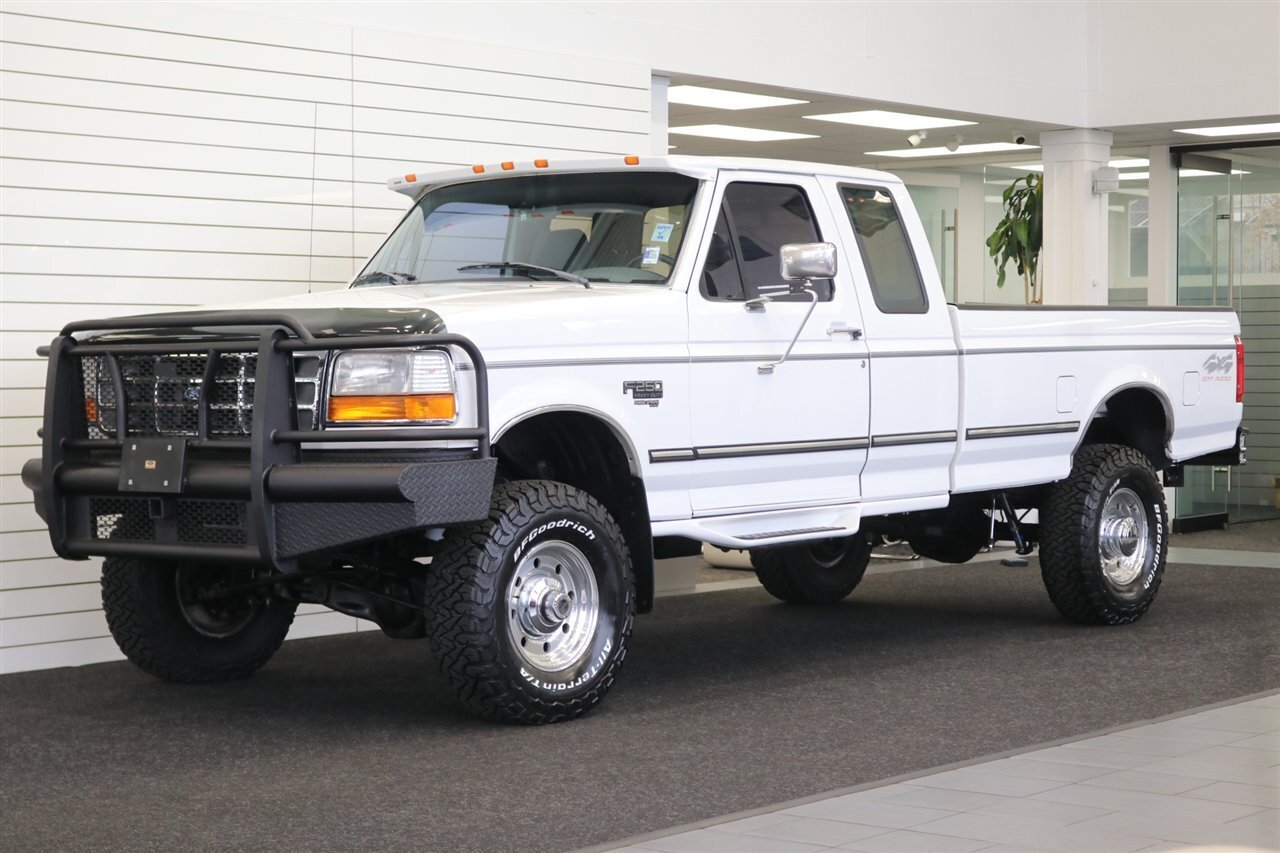 Used 1997 Ford F250 4x4 SuperCab Heavy Duty image 3