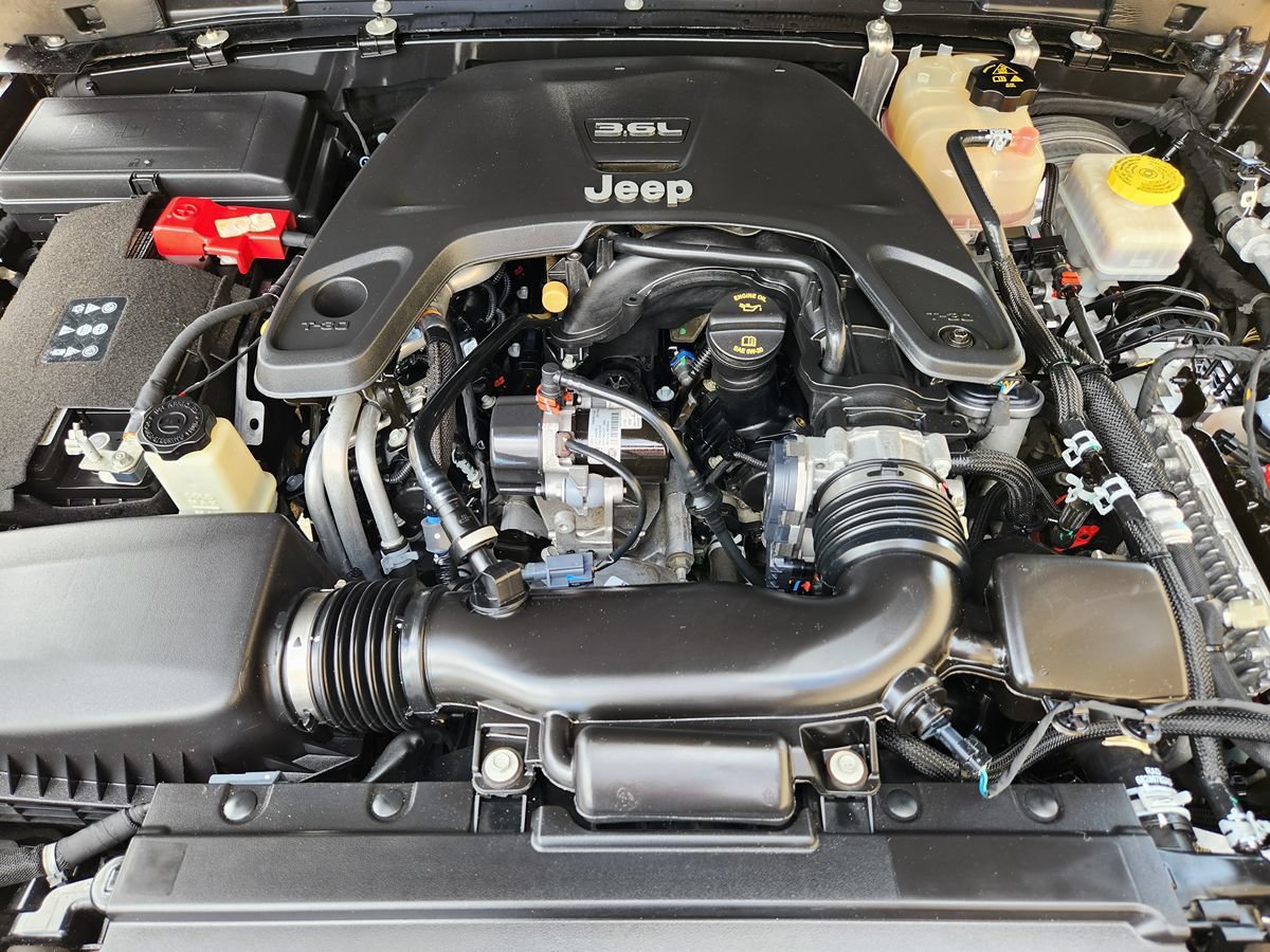 Used 2021 Jeep Wrangler Unlimited Sport AWD/4WD image 51