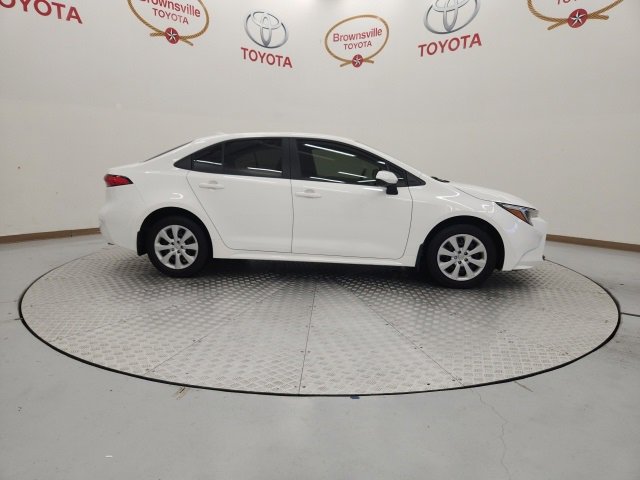 Used 2026 Toyota Corolla LE image 3