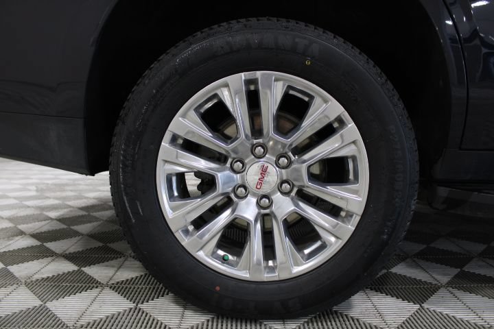 Used 2023 GMC Yukon Denali AWD/4WD image 44