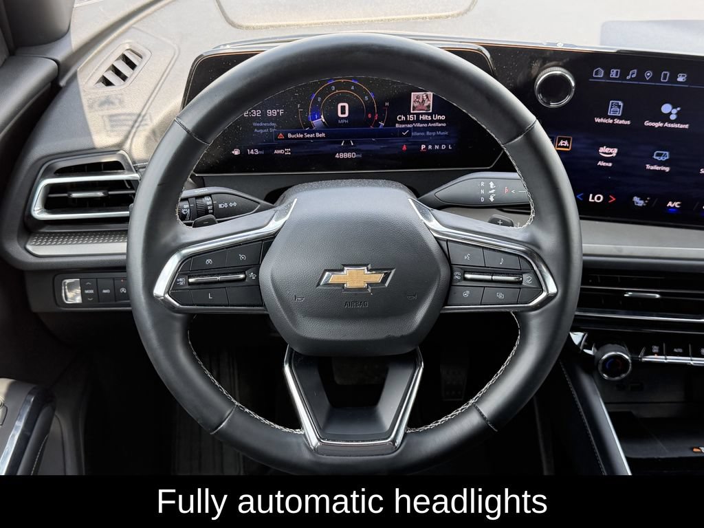 Used 2025 Chevrolet Traverse LT AWD/4WD image 14