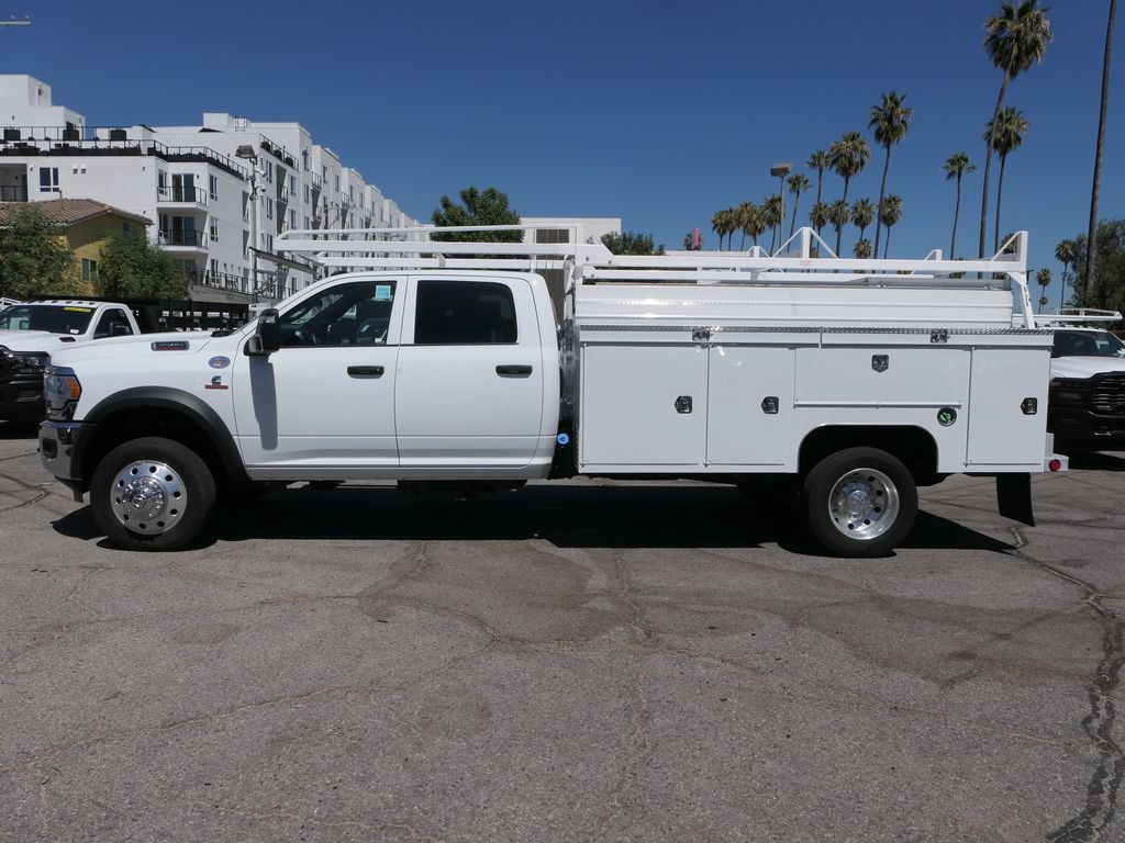New 2024 RAM 4500 Tradesman w/ Chrome Appearance Group RWD image 5
