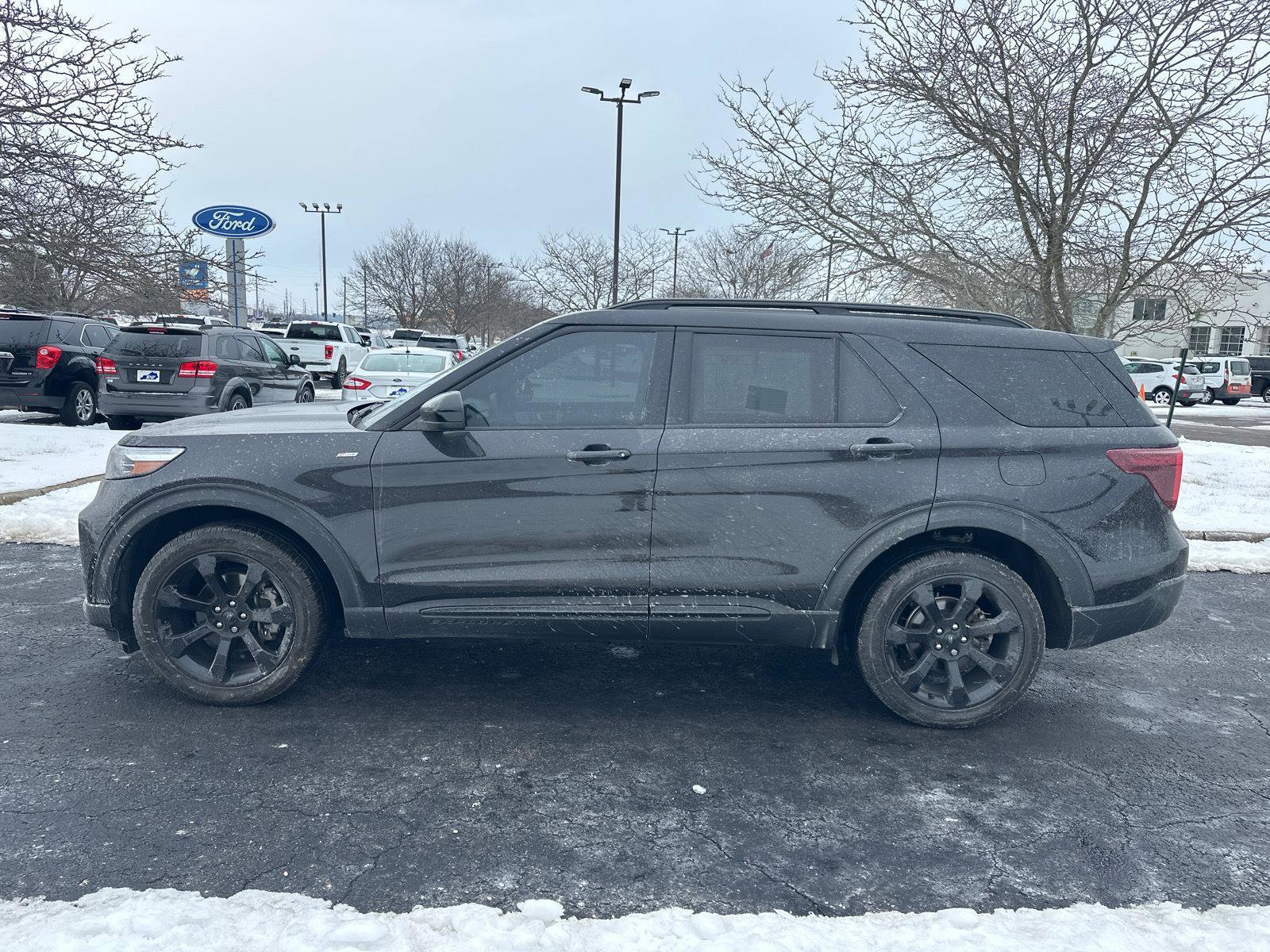 Used 2023 Ford Explorer ST-Line image 15