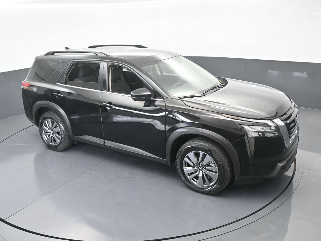 Used 2025 Nissan Pathfinder SV image 56