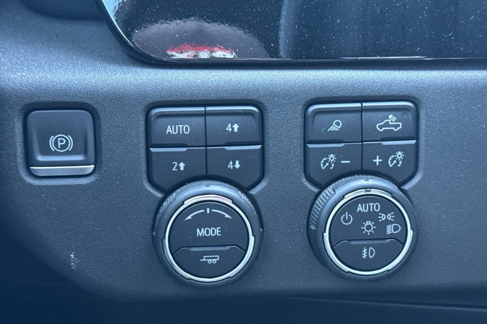 Used 2023 Chevrolet Silverado 1500 High Country w/ High Country Premium Package AWD/4WD image 41
