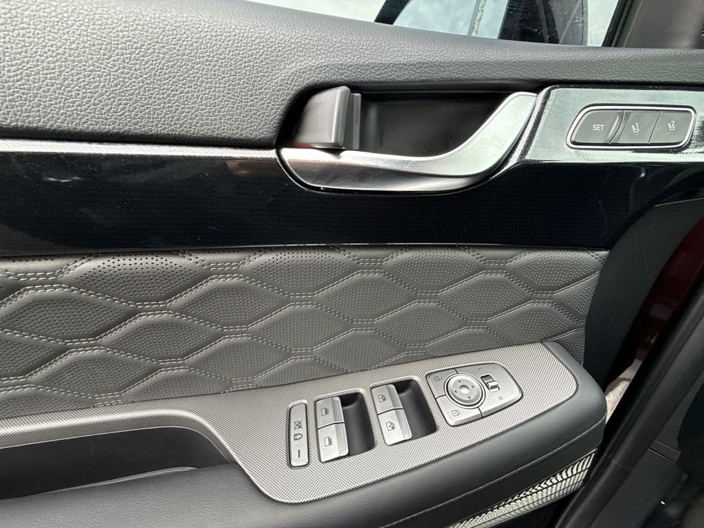 Used 2022 Hyundai Palisade Calligraphy w/ Cargo Package image 30