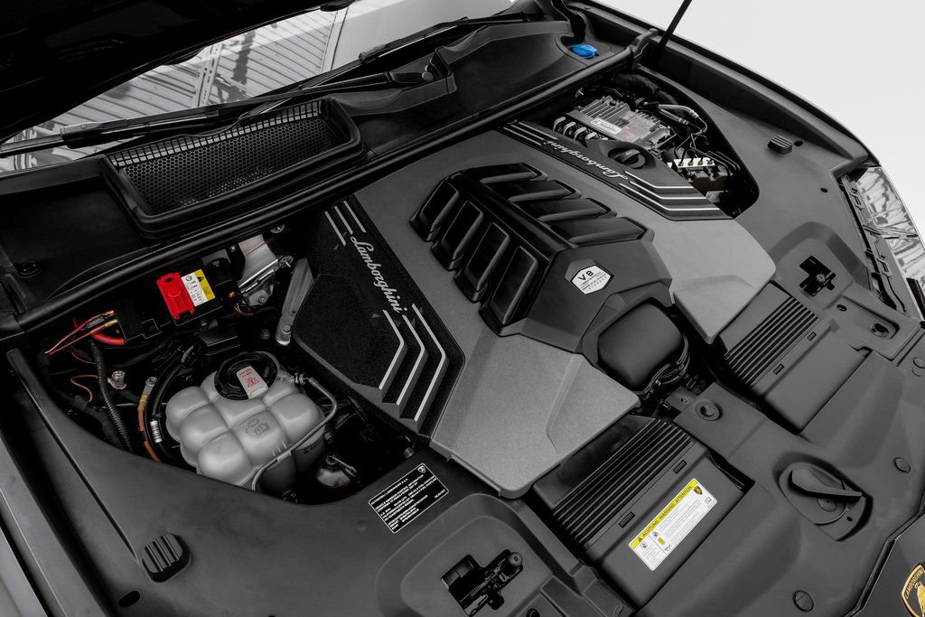 Used 2021 Lamborghini Urus image 29