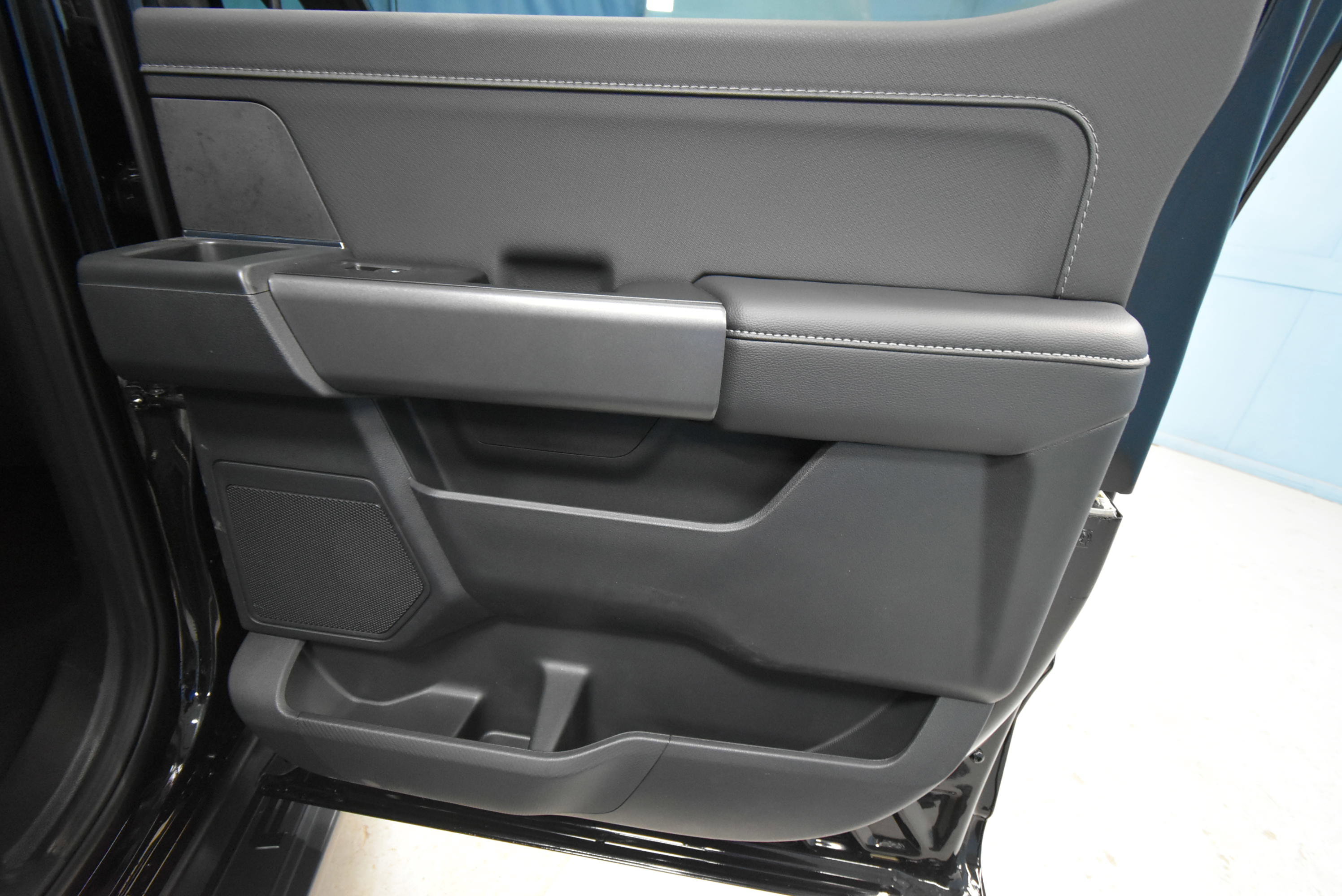 New 2026 Ford F150 XLT w/ Equipment Group 302A MID image 25