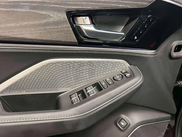 Certified 2022 Acura MDX SH-AWD w/ Advance Package image 12