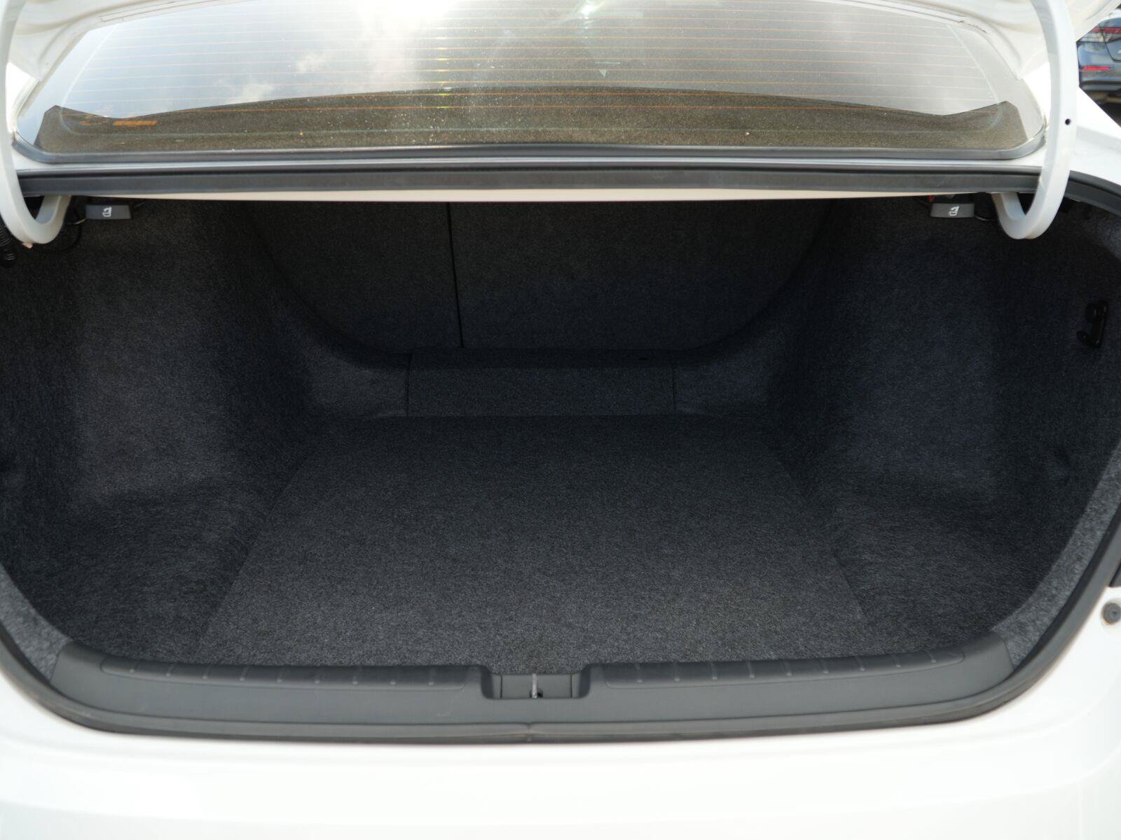 Used 2019 Honda Accord Touring image 13
