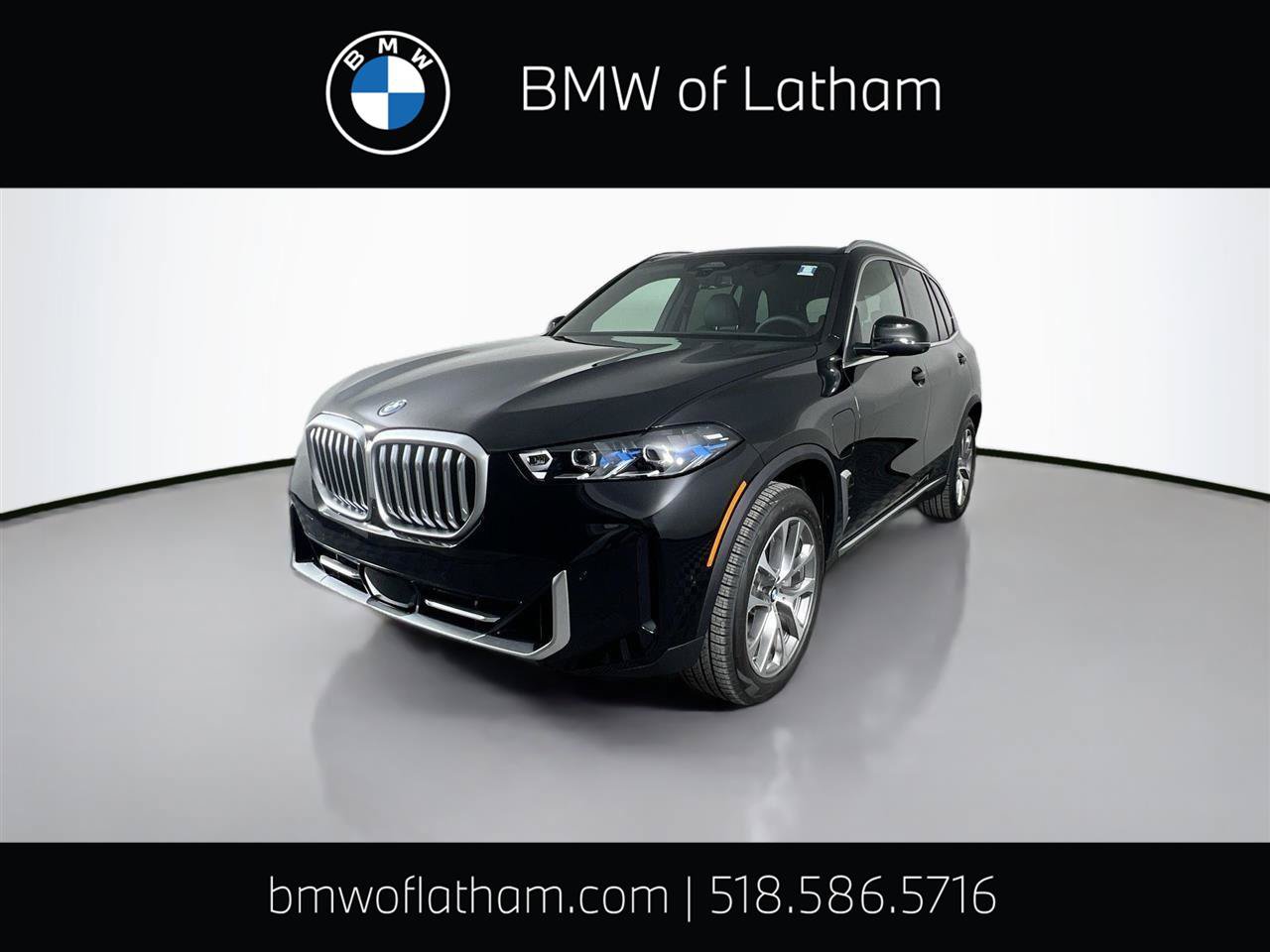 New 2026 BMW X5 xDrive50e w/ Premium Package AWD/4WD image 1