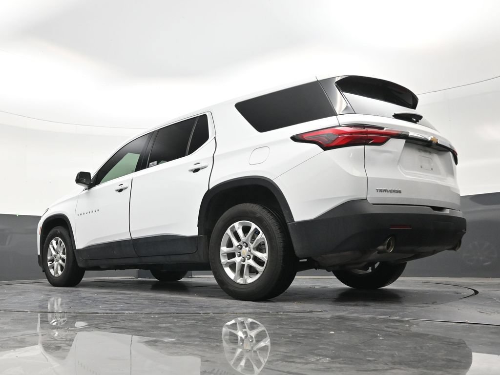 Used 2023 Chevrolet Traverse LS FWD image 21