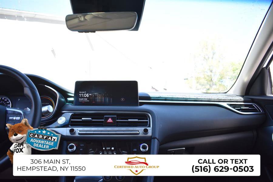 Used 2025 Genesis G70 2.5T image 31