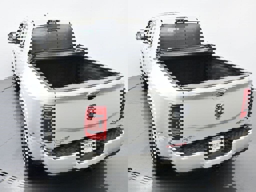 Used 2022 RAM 3500 Limited AWD/4WD image 23