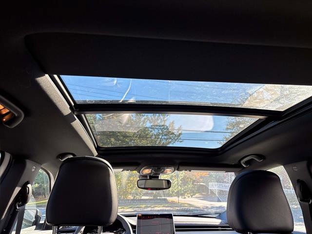 New 2025 Jeep Compass Limited w/ Sun & Sound Group image 4