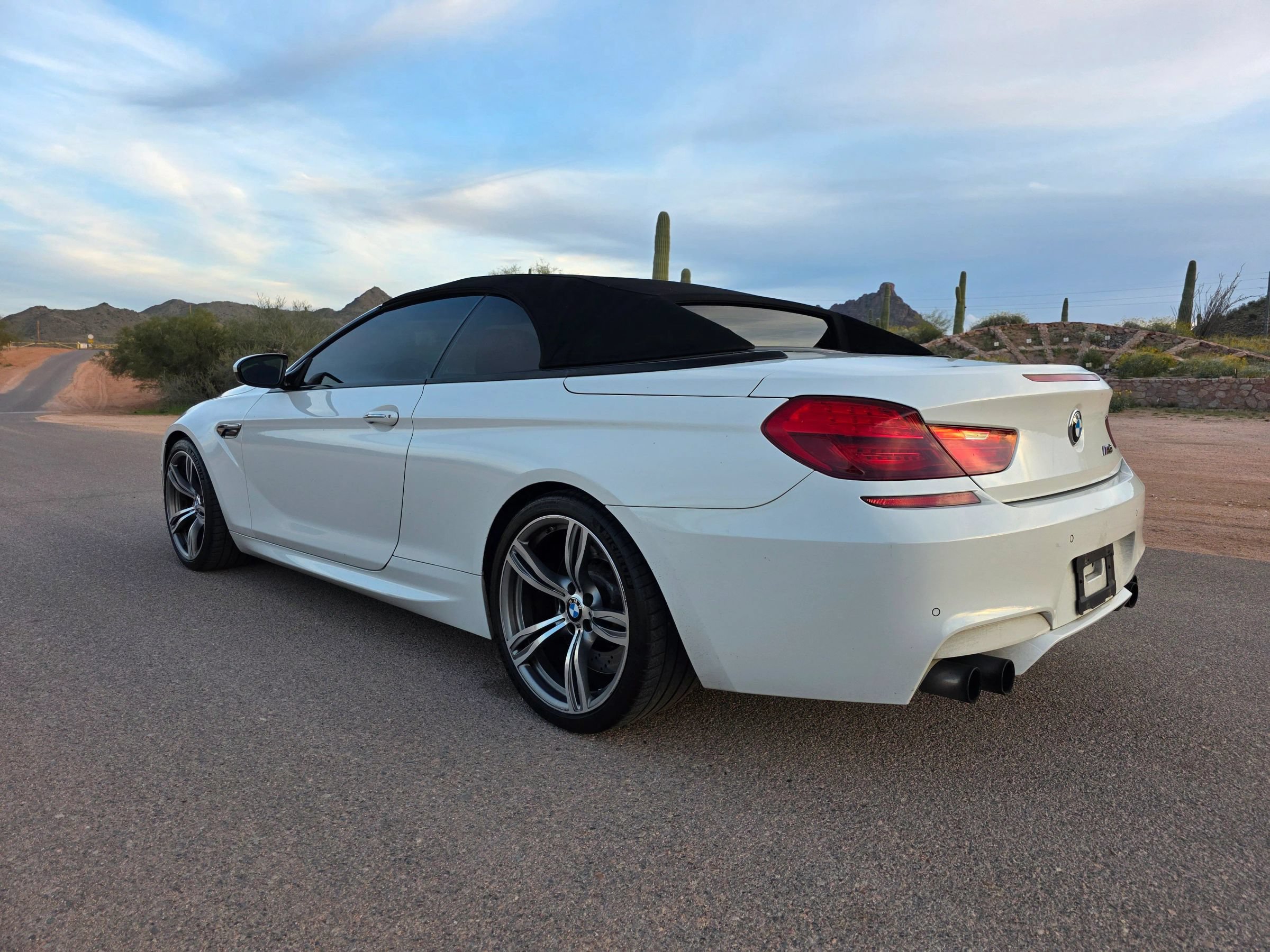 Used 2014 BMW M6 Convertible RWD image 3