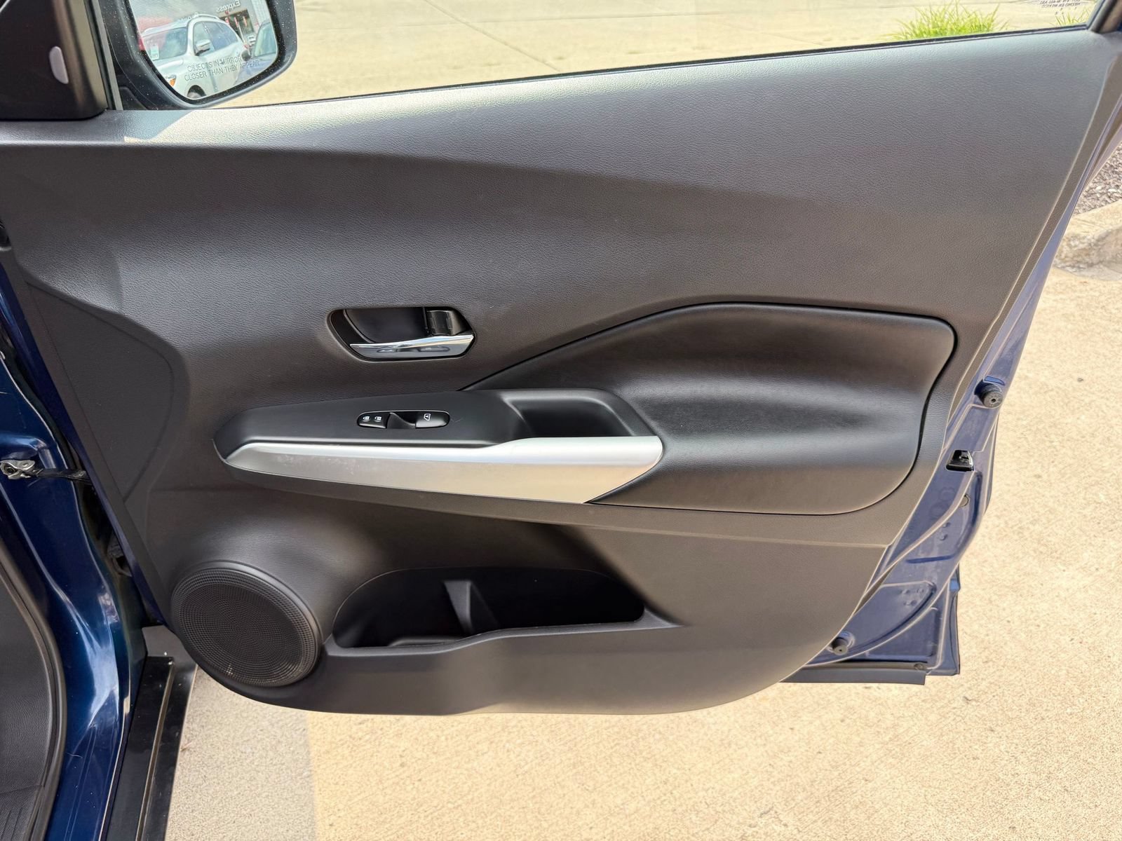 Used 2020 Nissan Kicks SR w/ SR Premium Package FWD image 33