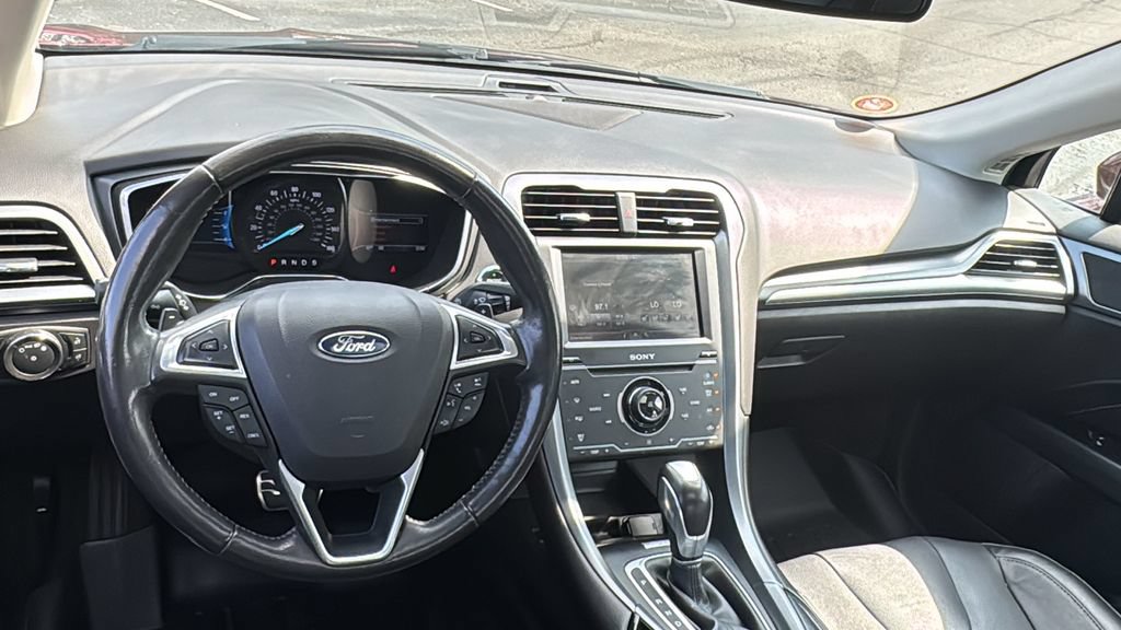 Used 2015 Ford Fusion Titanium AWD/4WD image 12