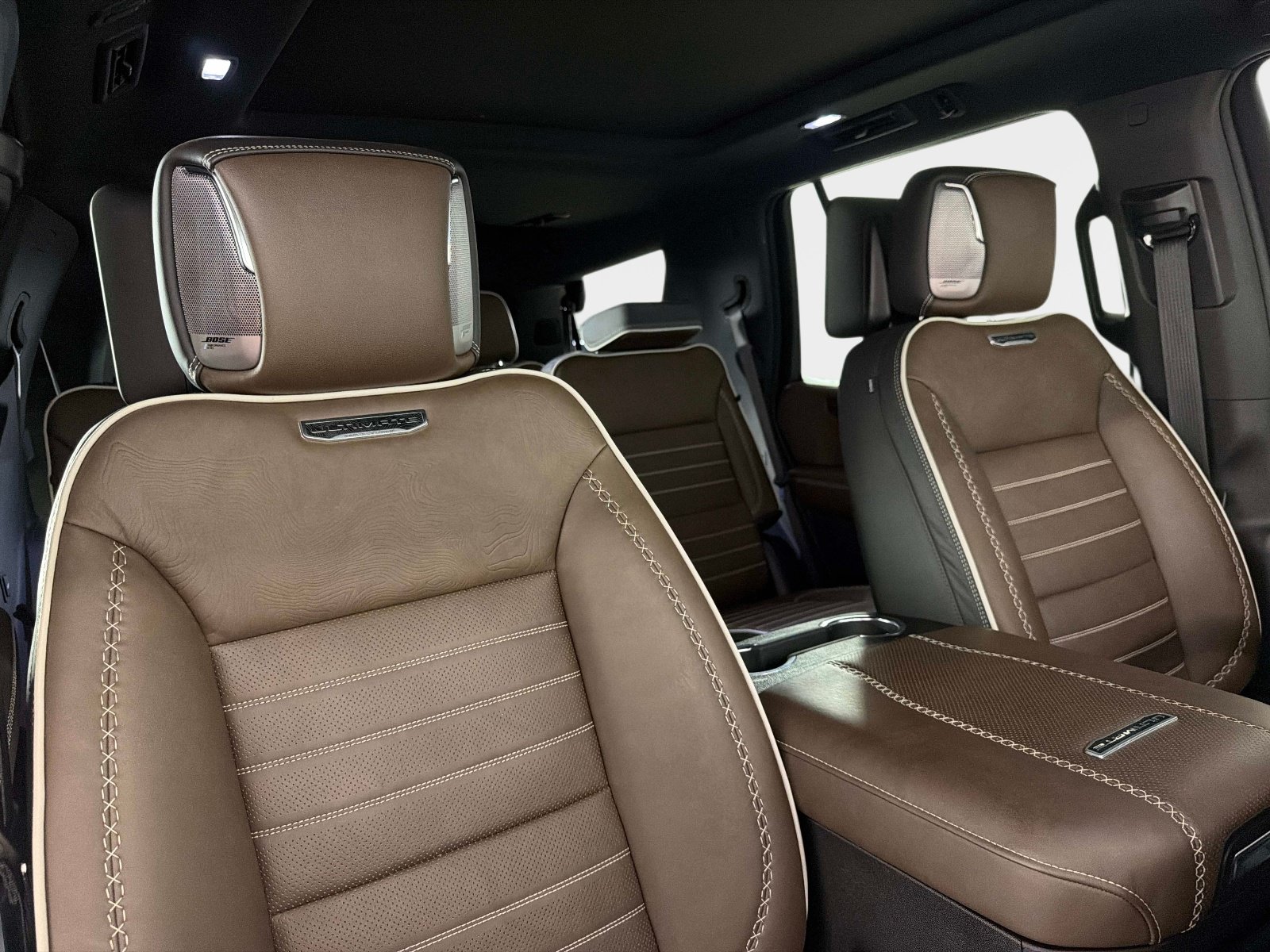 Used 2026 GMC Yukon Denali Ultimate AWD/4WD image 25