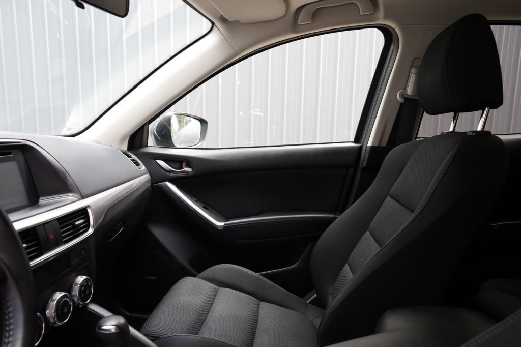 Used 2016 MAZDA CX-5 Touring w/ Bose/Moonroof Package FWD image 16