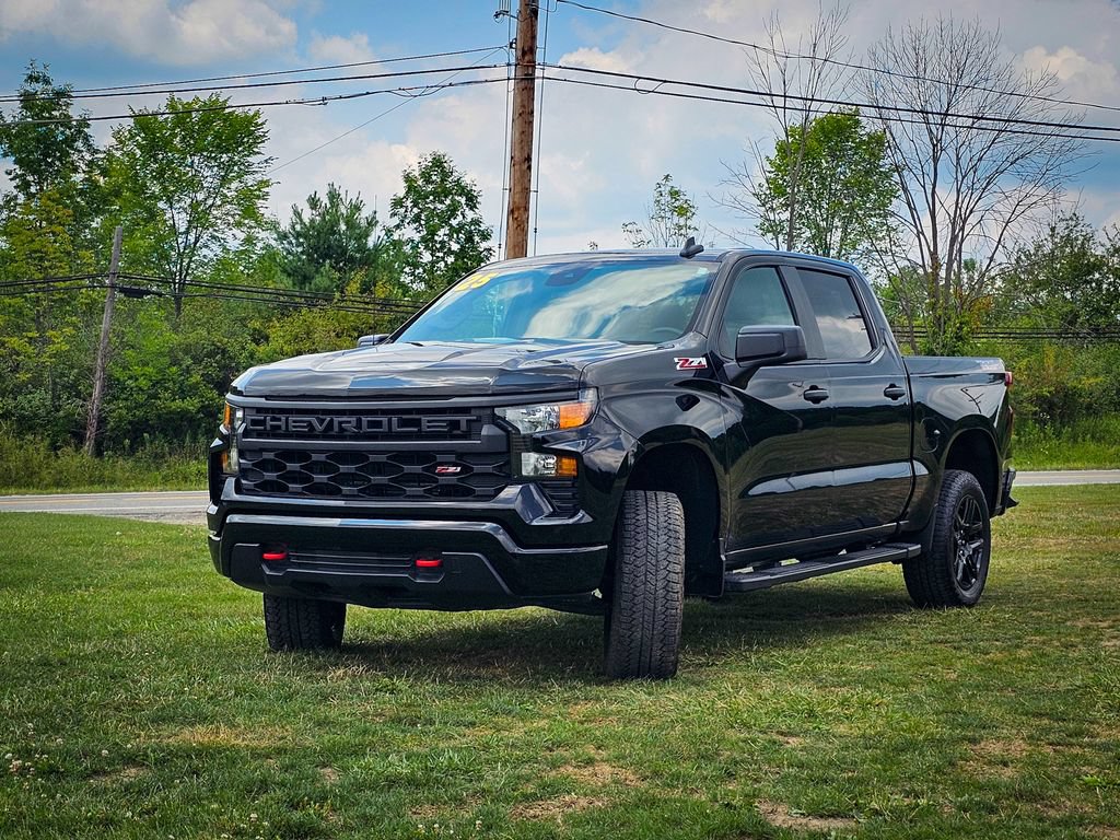 Used 2025 Chevrolet Silverado 1500 Custom Trail Boss AWD/4WD image 9