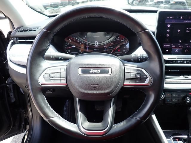 Used 2022 Jeep Compass Latitude w/ Convenience Group AWD/4WD image 20