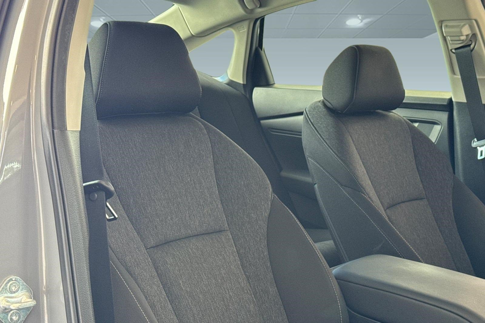 Certified 2025 Honda Accord SE image 31