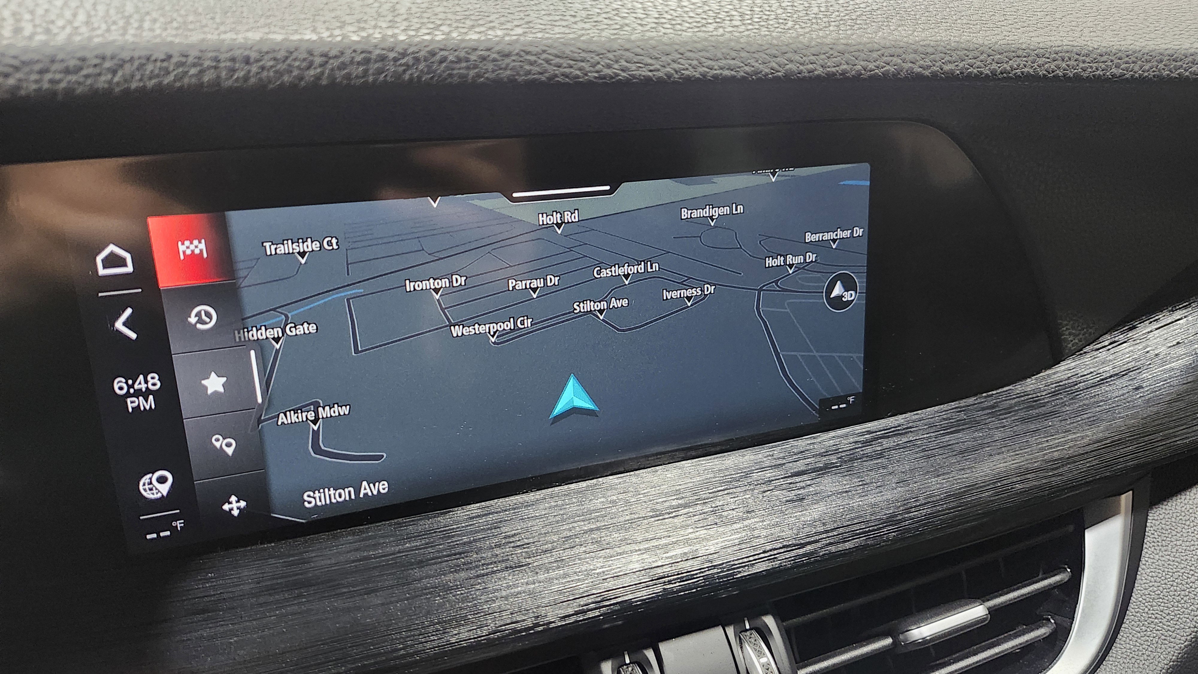 Used 2022 Alfa Romeo Stelvio Sprint image 2