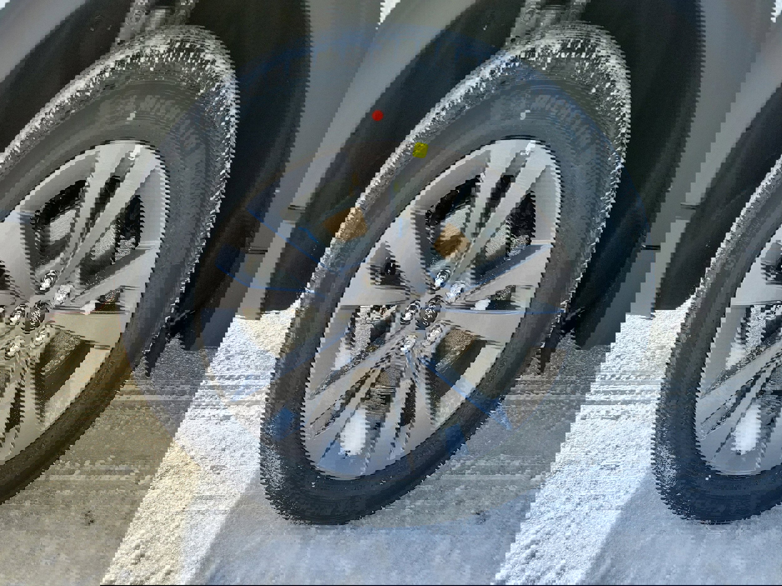 New 2026 Ford Explorer Active w/ Active Comfort Package image 5