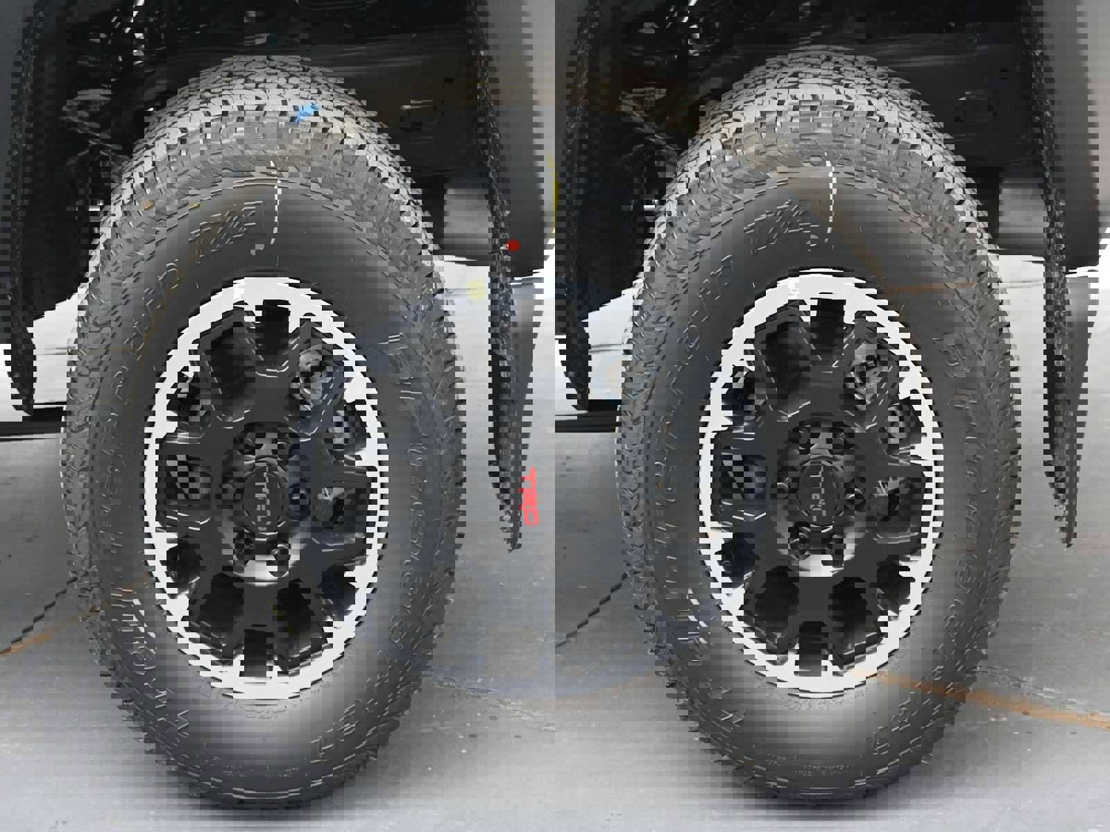 New 2025 Toyota Tacoma TRD Off-Road image 5