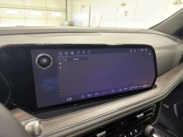 Certified 2026 Chevrolet Suburban Premier w/ Sun And Tow Package AWD/4WD image 28