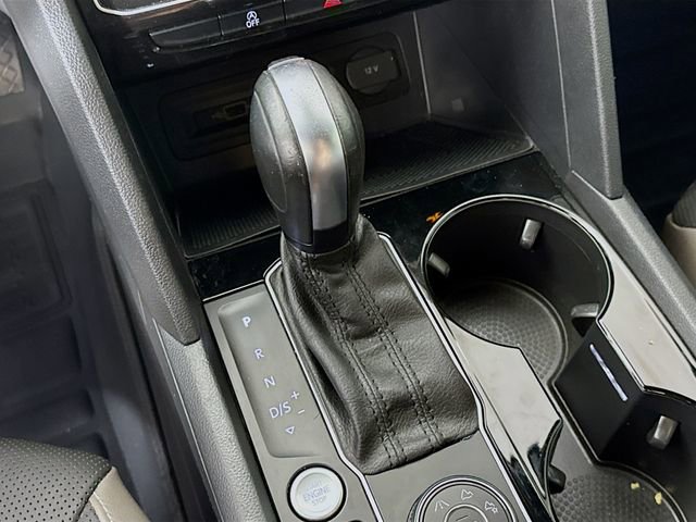 Used 2020 Volkswagen Atlas Cross Sport SEL Premium image 20