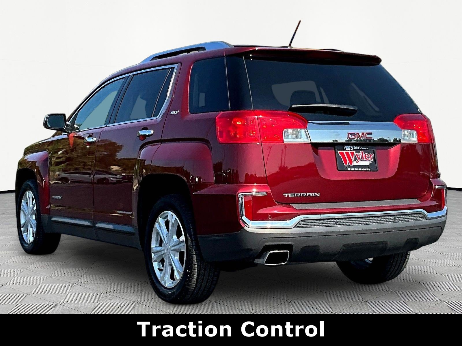 Used 2017 GMC Terrain SLT w/ Driver Alert Package I FWD image 4