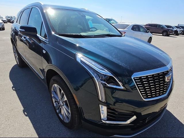 Used 2025 Cadillac XT5 Premium Luxury image 1