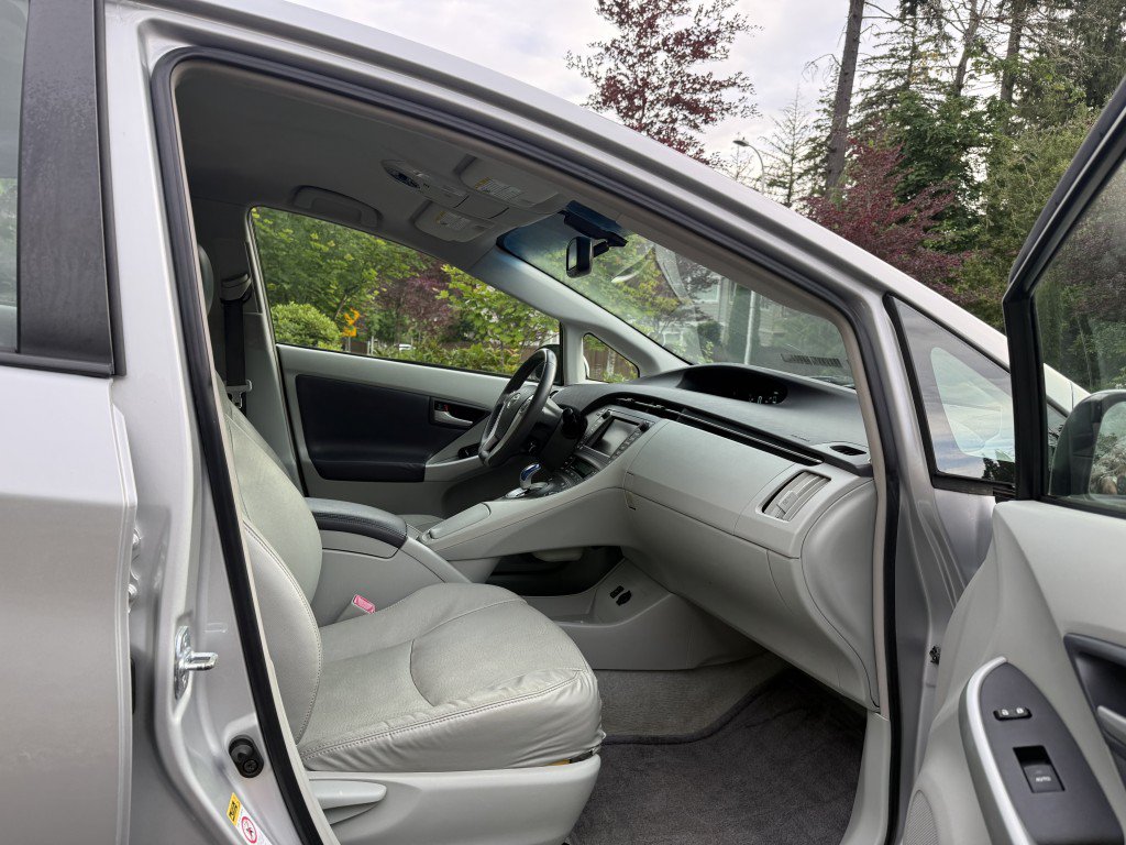 Used 2010 Toyota Prius Five FWD image 13