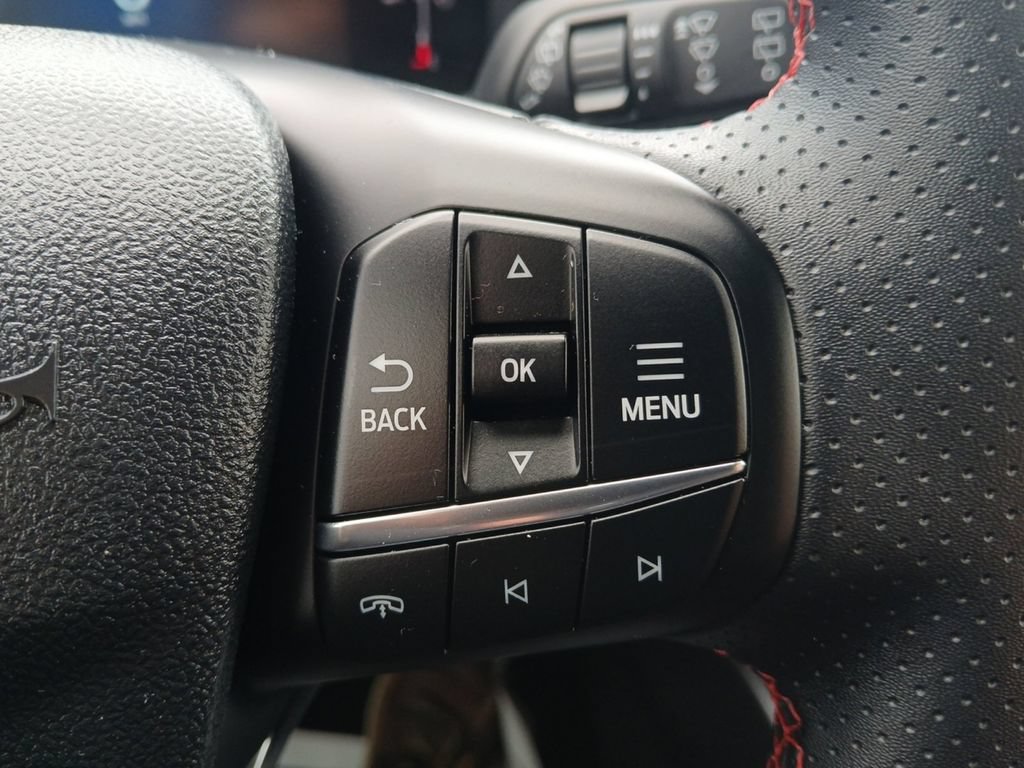 Used 2025 Ford Escape ST-Line AWD/4WD image 24