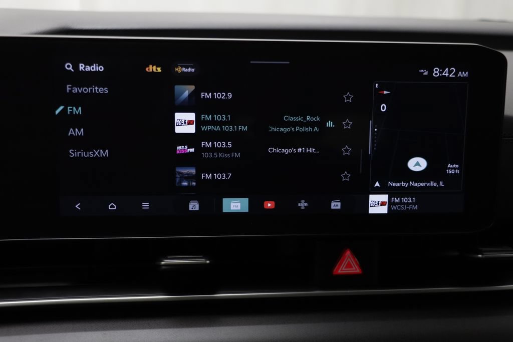 Used 2025 Kia Carnival EX FWD image 10