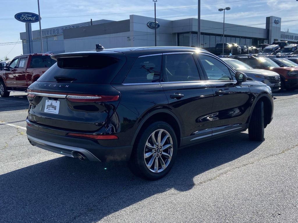 Used 2021 Lincoln Corsair AWD w/ Premium Package image 3