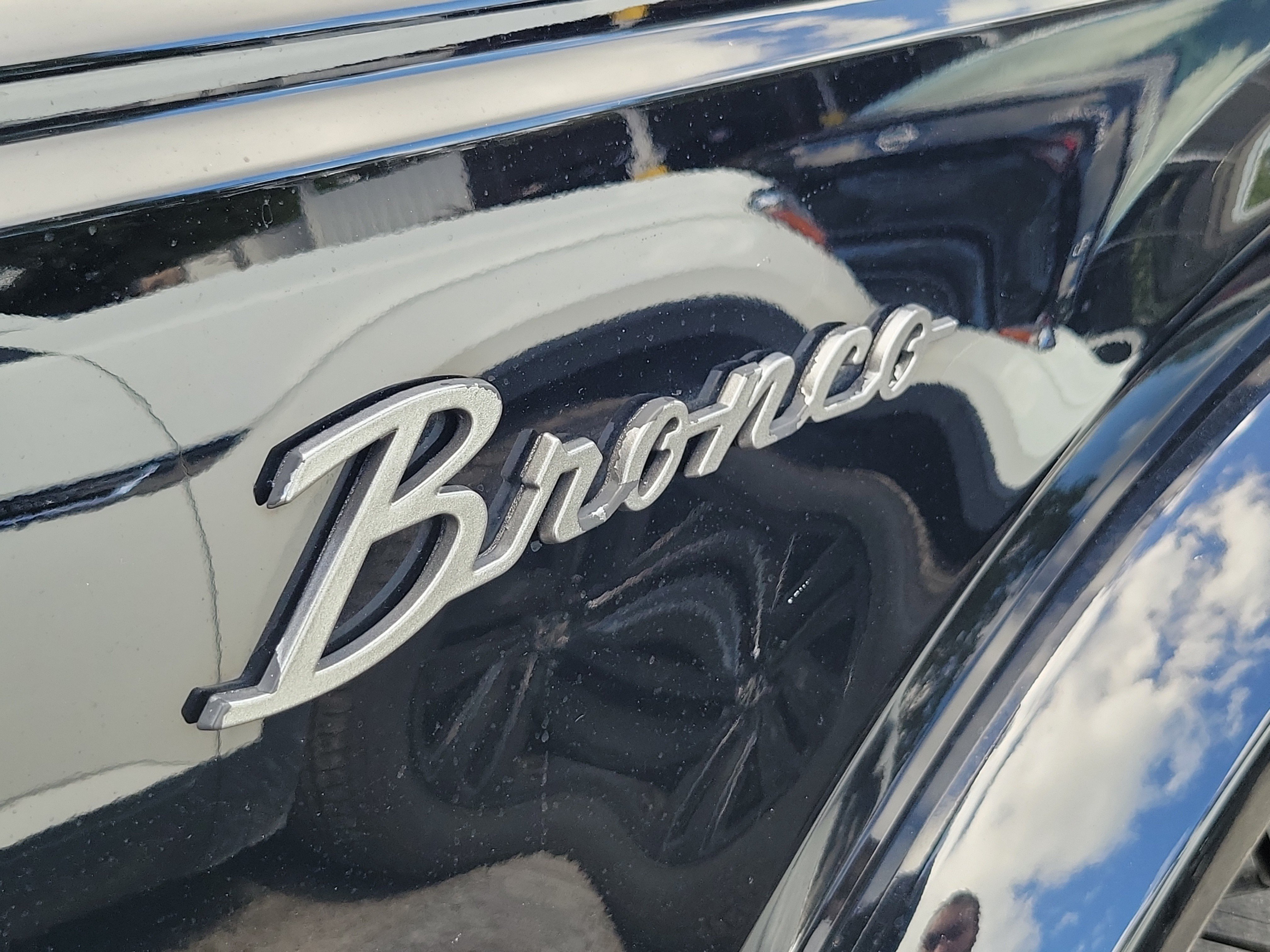 Used 2022 Ford Bronco Outer Banks AWD/4WD image 8